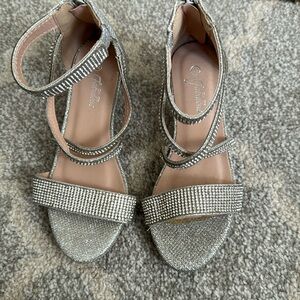 Girls dress shoes with heel